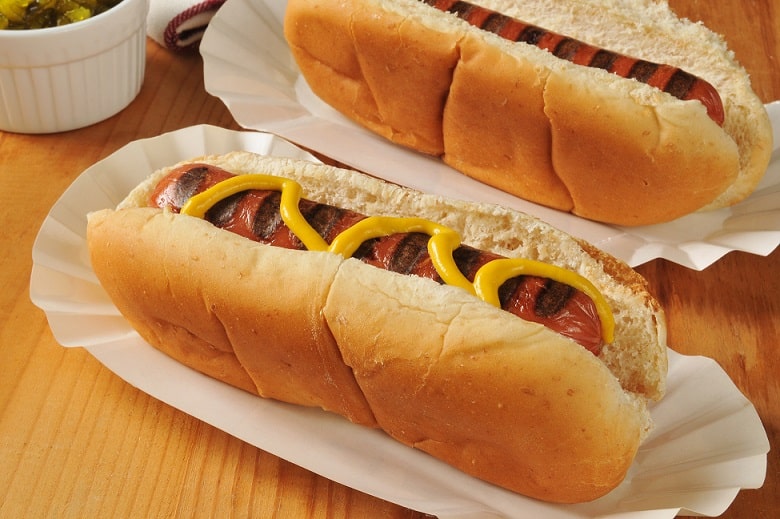 דוכן נקניקיות לאירועים