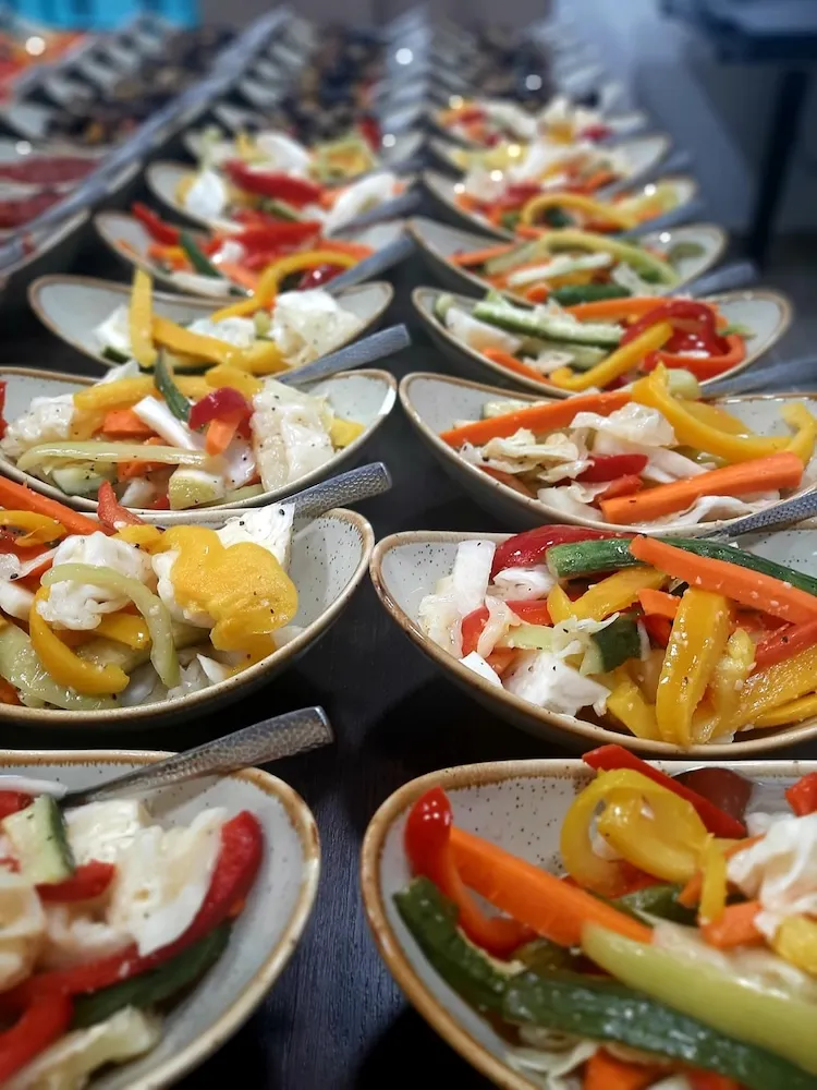 חישוב עלויות קייטרינג 50 איש